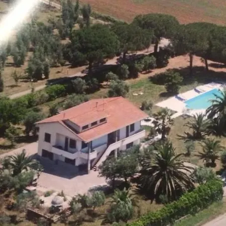 Splendido Appartamento Con Piscina E Giardino