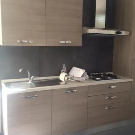 Сasa de vacaciones Splendido Appartamento Con Piscina E Giardino *